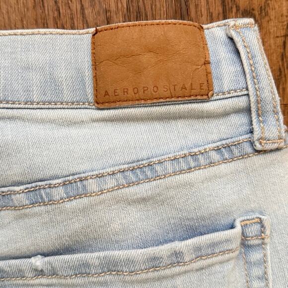 Aeropostale Flex Effects High Waisted Distressed Light Wash Raw Hem Size 4 Jeans - Picture 6 of 6
